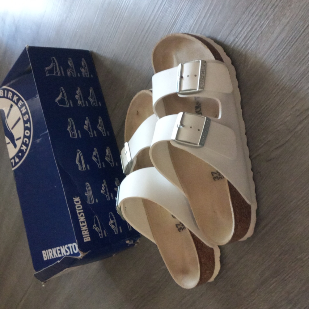 Birkenstokes, White size 37
